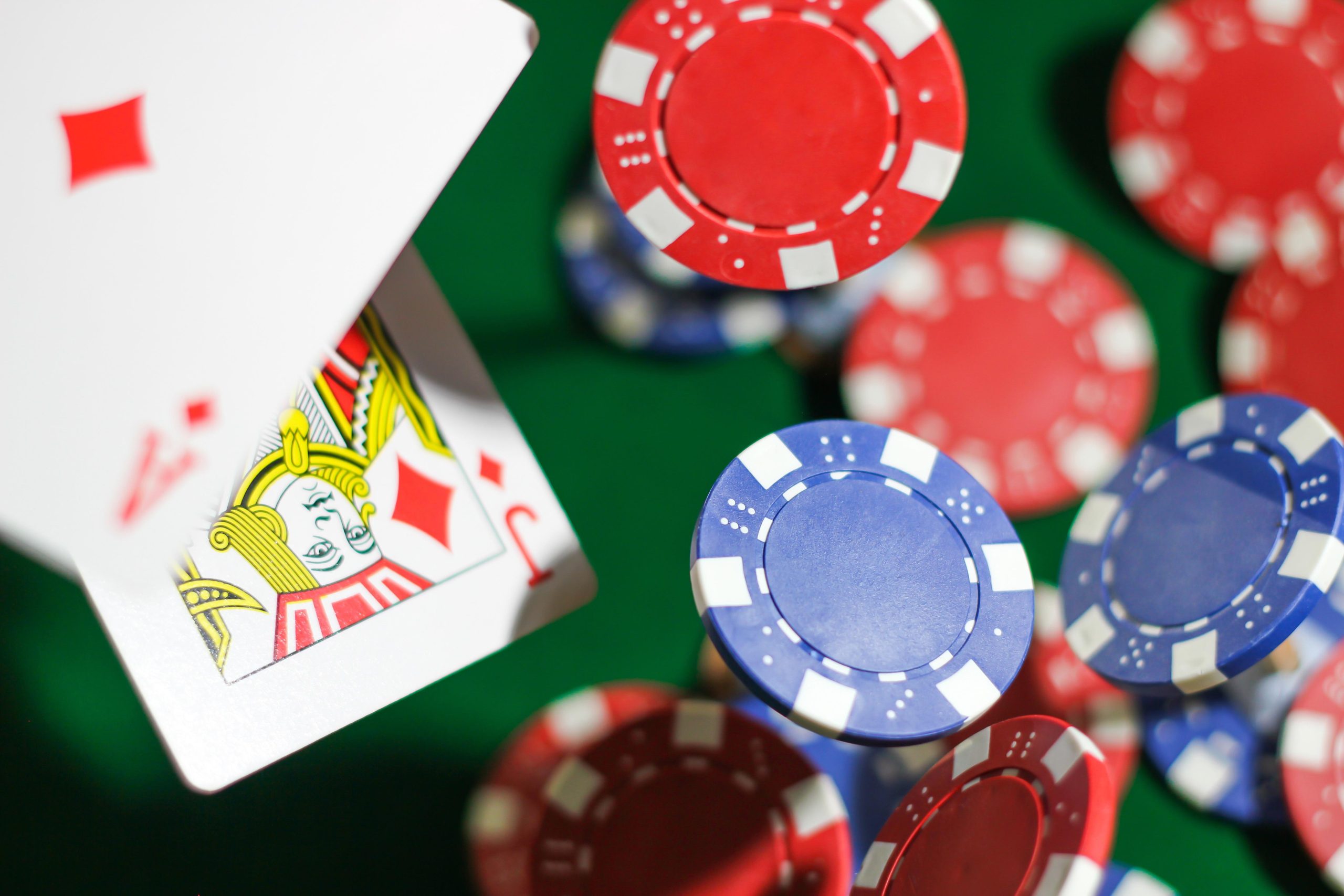 Ce înseamnă freeroll la poker și cum funcționează aceste turnee