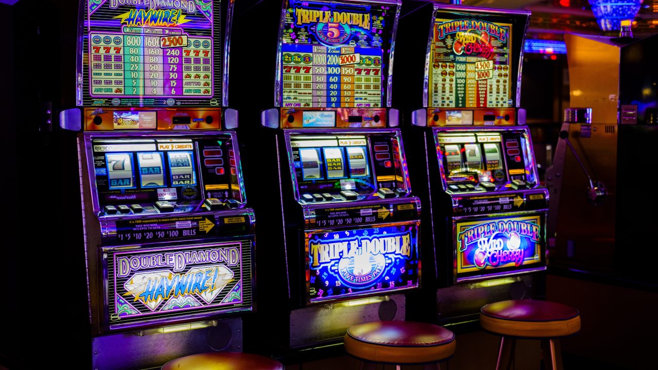 Ce înseamnă Cluster Pays și cum funcționează această mecanică de slot